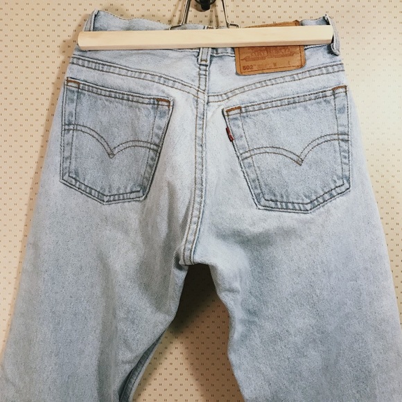 Vintage Levi’s 502/501 perfect light wash! - Picture 5 of 8